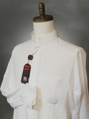 Daffah White Thobe (Display Item)