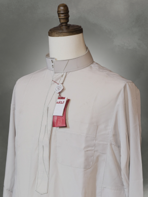 Daffah Grey Thobe (Display Item)