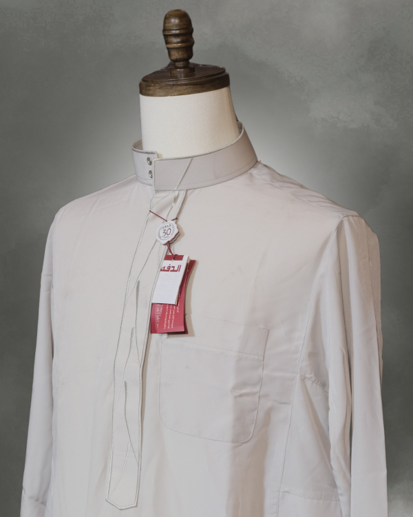 Daffah Grey Thobe (Display Item)